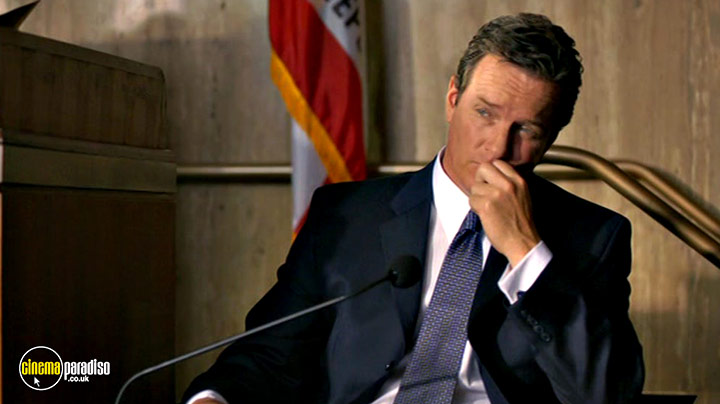 A still #8 from Franklin and Bash: Series 1 (2011)