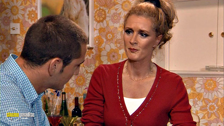 A still #26 from Two Pints of Lager and a Packet of Crisps: Series 1 and 2 (2001)