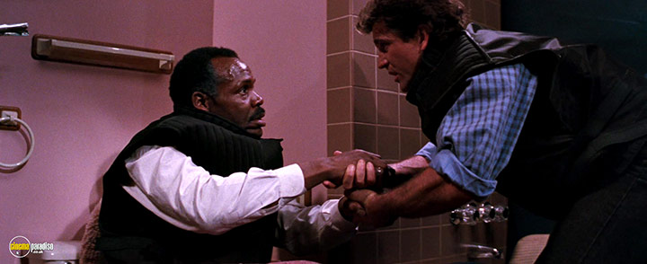 A still #25 from Lethal Weapon 2 (1989)