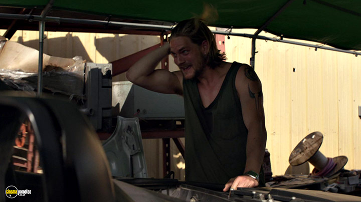 A still #18 from Animal Kingdom: Series 1 (2016)