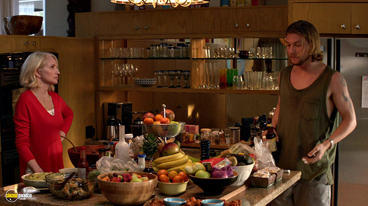 A still #16 from Animal Kingdom: Series 1 (2016)