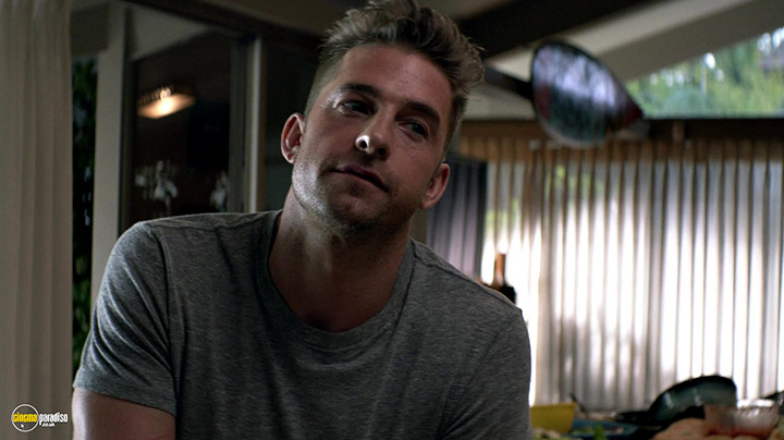 A still #8 from Animal Kingdom: Series 1 (2016)