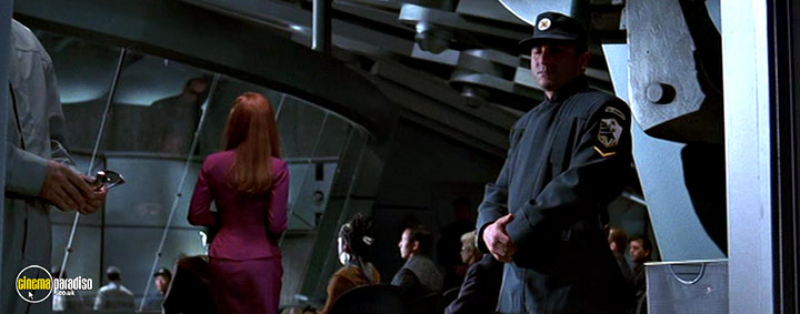 A still #17 from The One (2001)