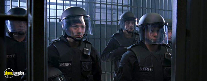 A still #13 from The One (2001)