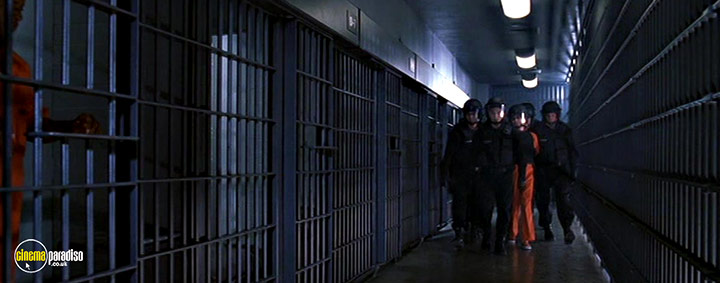 A still #12 from The One (2001)