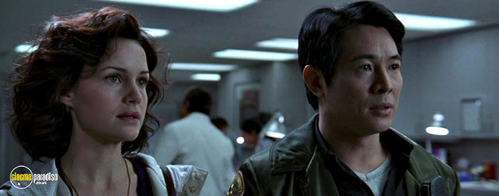 A still #11 from The One (2001)