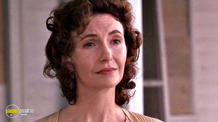 A still #7 from Powder (1995)