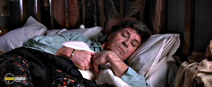 A still #40 from Victor Victoria (1982)