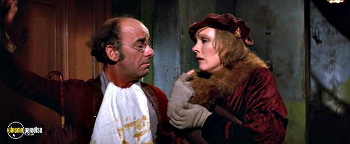 A still #35 from Victor Victoria (1982)