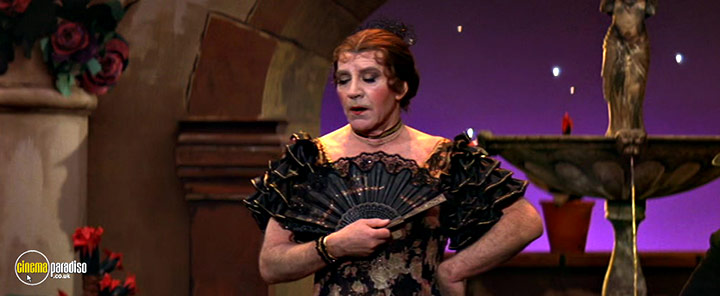 A still #9 from Victor Victoria (1982)