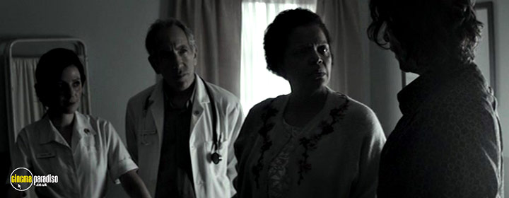 A still #31 from The Veil (2016)