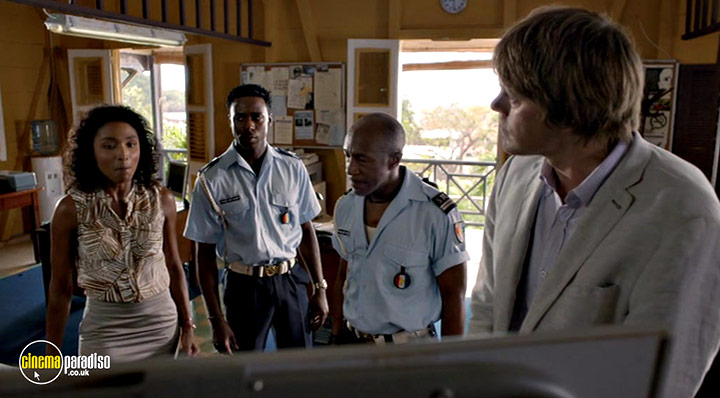 A still #47 from Death in Paradise: Series 3 (2013)