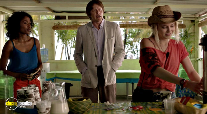 A still #29 from Death in Paradise: Series 3 (2013)