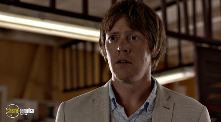 A still #21 from Death in Paradise: Series 3 (2013)
