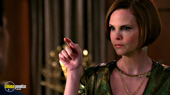 A still #55 from Nip / Tuck: Series 6 (2009)
