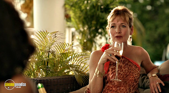 A still #18 from Death in Paradise: Series 2 (2012)
