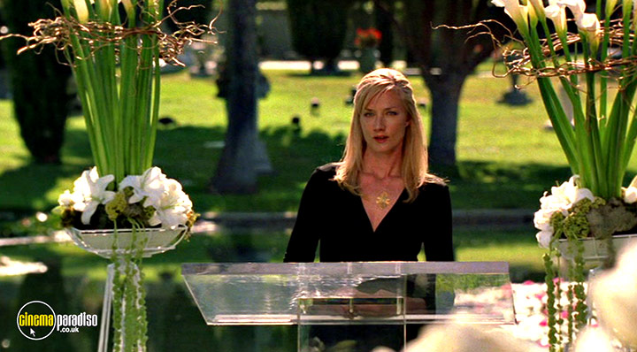 A still #41 from Nip / Tuck: Series 3 (2005)