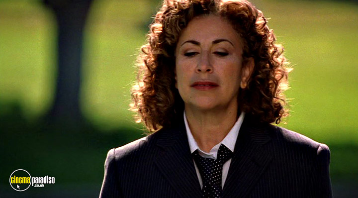 A still #40 from Nip / Tuck: Series 3 (2005)