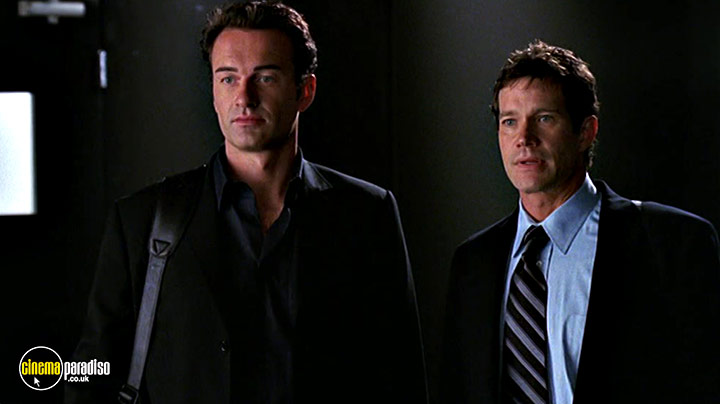A still #50 from Nip / Tuck: Series 2 (2004)