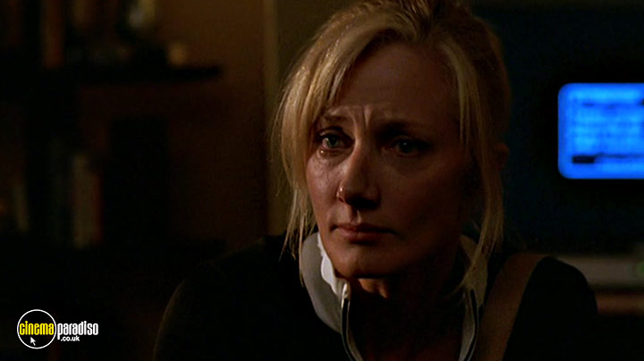 A still #49 from Nip / Tuck: Series 2 (2004)
