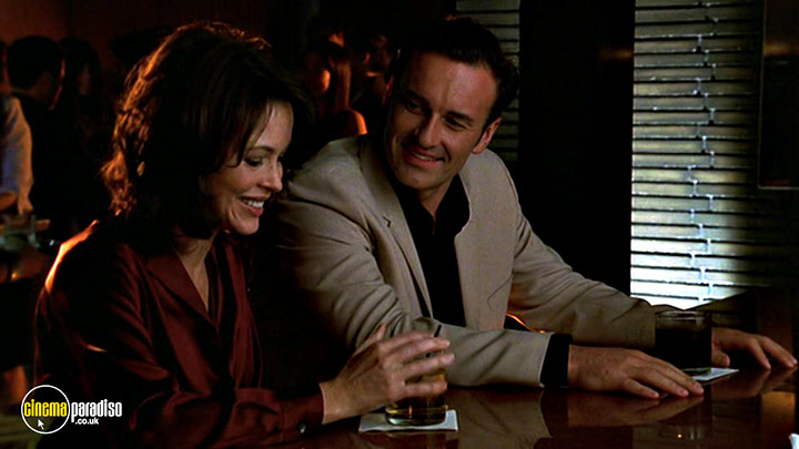 A still #41 from Nip / Tuck: Series 2 (2004)