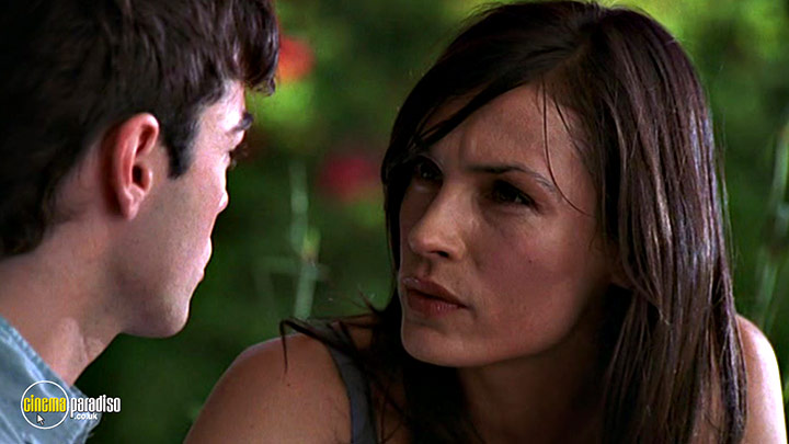 A still #34 from Nip / Tuck: Series 2 (2004)