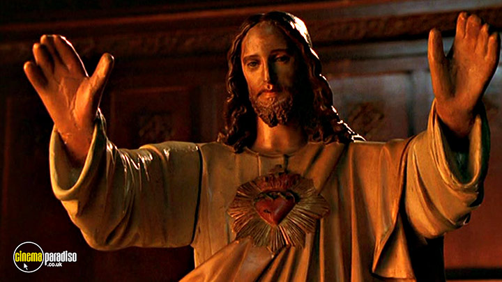 A still #22 from Nip / Tuck: Series 2 (2004)