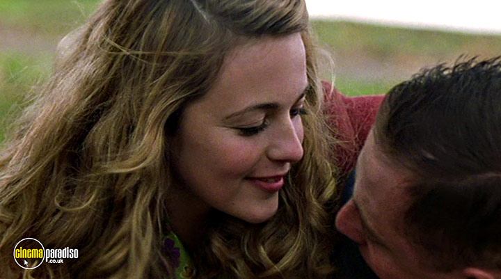 A still #5 from Perfect Strangers (2001)