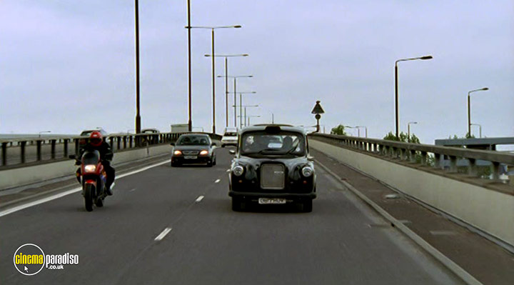 A still #17 from Silent Witness: Series 5 and 6 (2000)