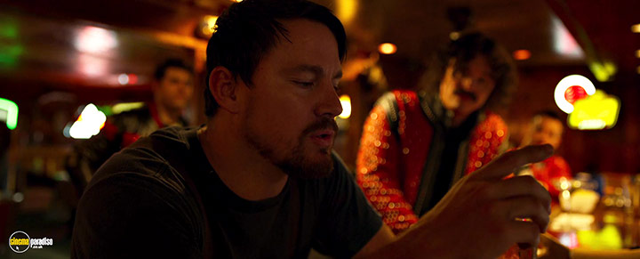 A still #104 from Logan Lucky (2017)