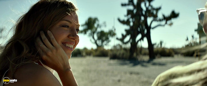 A still #15 from Ingrid Goes West (2017)