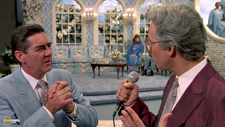 A still #24 from Fletch Lives (1989)