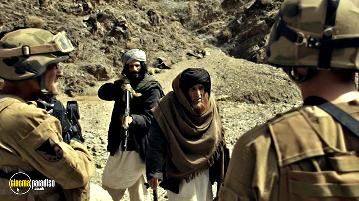 A still #15 from Neither Heaven Nor Earth (2015)