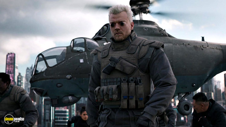 A still #12 from Ghost in the Shell (2017)