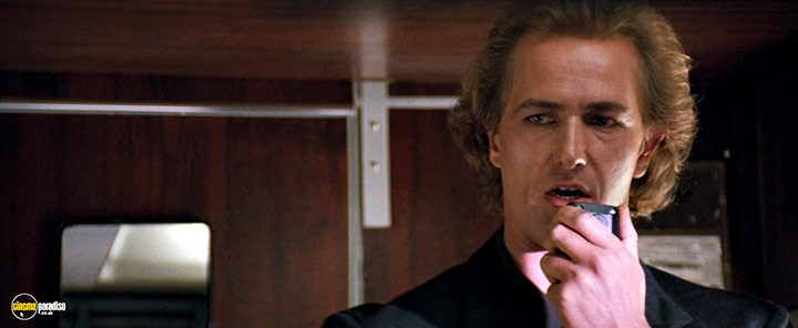 A still #20 from Passenger 57 (1992)