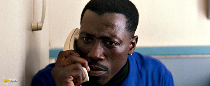 A still #19 from Passenger 57 (1992)