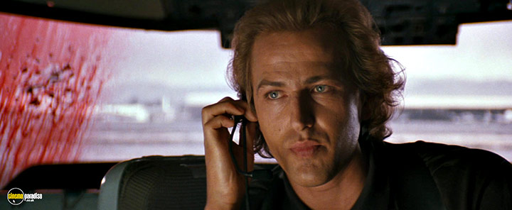 A still #12 from Passenger 57 (1992)