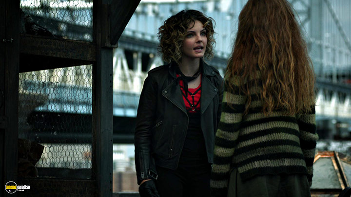 A still #18 from Gotham: Series 3 (2016)