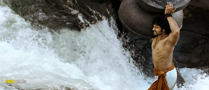 A still #4 from Bahubali: The Beginning (2015)