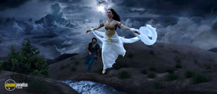 A still #5 from Bahubali: The Beginning (2015)