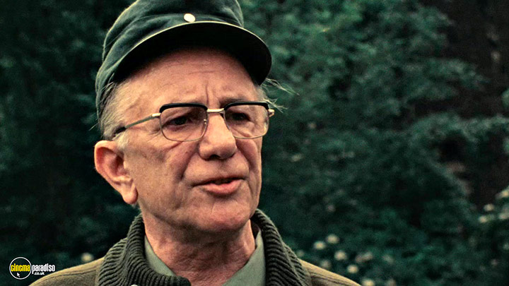 A still #10 from Eight Hours are Not a Day (1973)