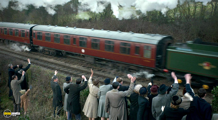 A still #30 from The Crown: Series 1 (2016)