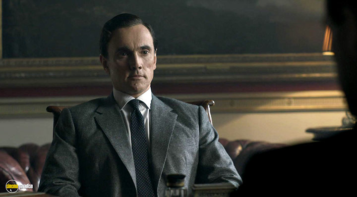 A still #18 from The Crown: Series 1 (2016)