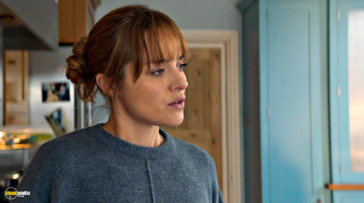 A still #28 from Liar (2017)