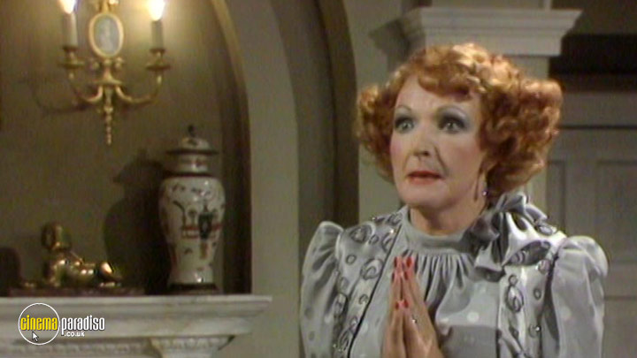 A still from Spider's Web (1982) 