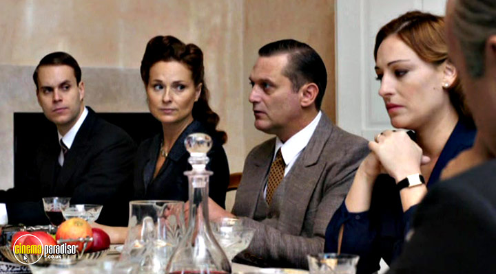 A still #32 from Adriano Olivetti (2013)