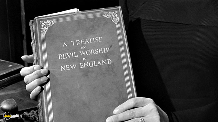 A still #12 from The City of the Dead (1960)