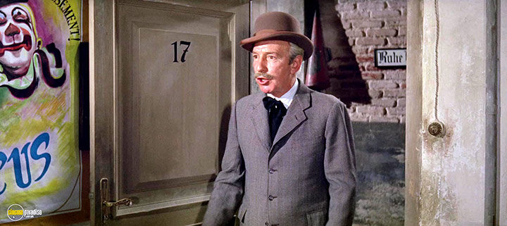 A still #42 from Magnificent Showman (1964)