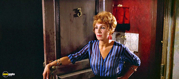 A still #36 from Magnificent Showman (1964)
