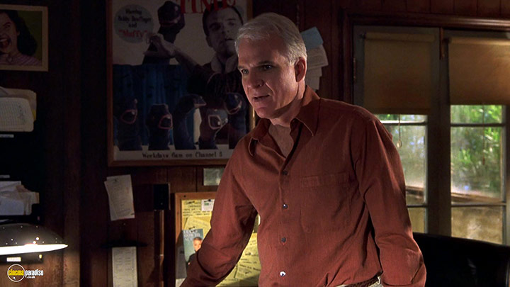 A still #45 from Bowfinger (1999)